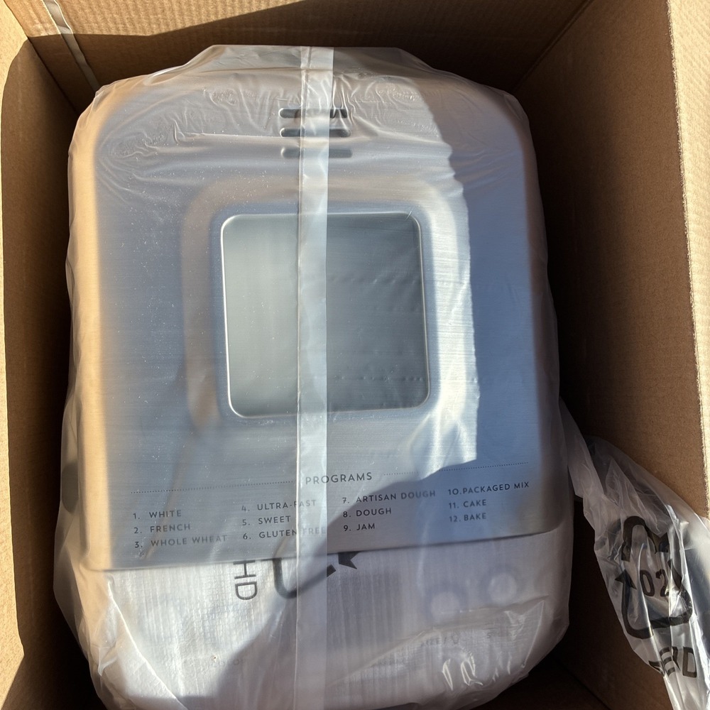 Cuisinart CBK-110 Bread Maker Silver-New - Picture 3 of 5